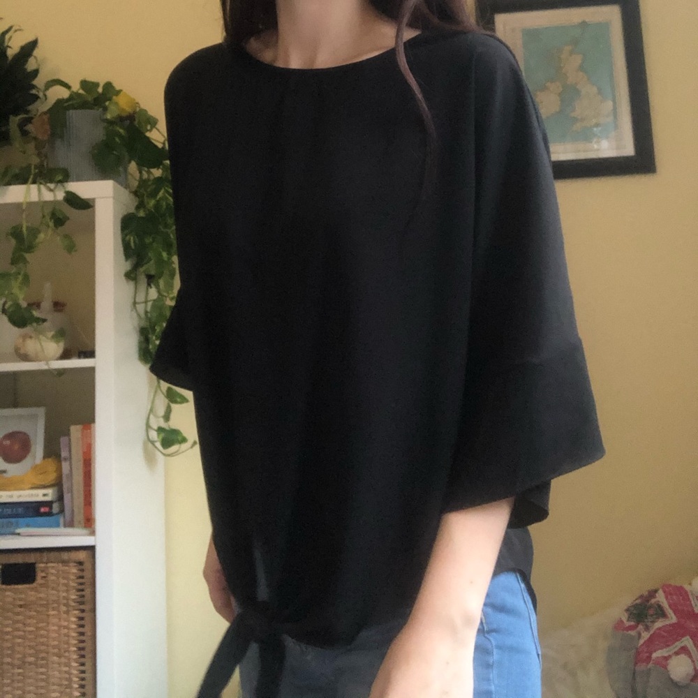 satin-y work/concert shirt 👯‍♀️